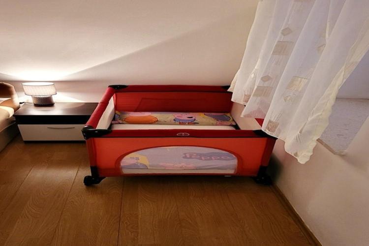 Apartment Dora - With Terrace